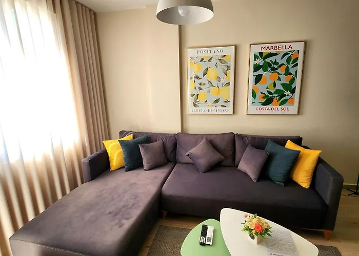 Apollo Sea Golem (Tirana)